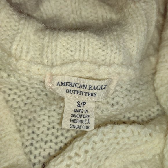 American Eagle Sweater - Picture 7 of 8